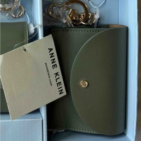 Ann Klein Sage Green Faux Leather Bag Wallet 3 piece Gift Set - Picture 8 of 9